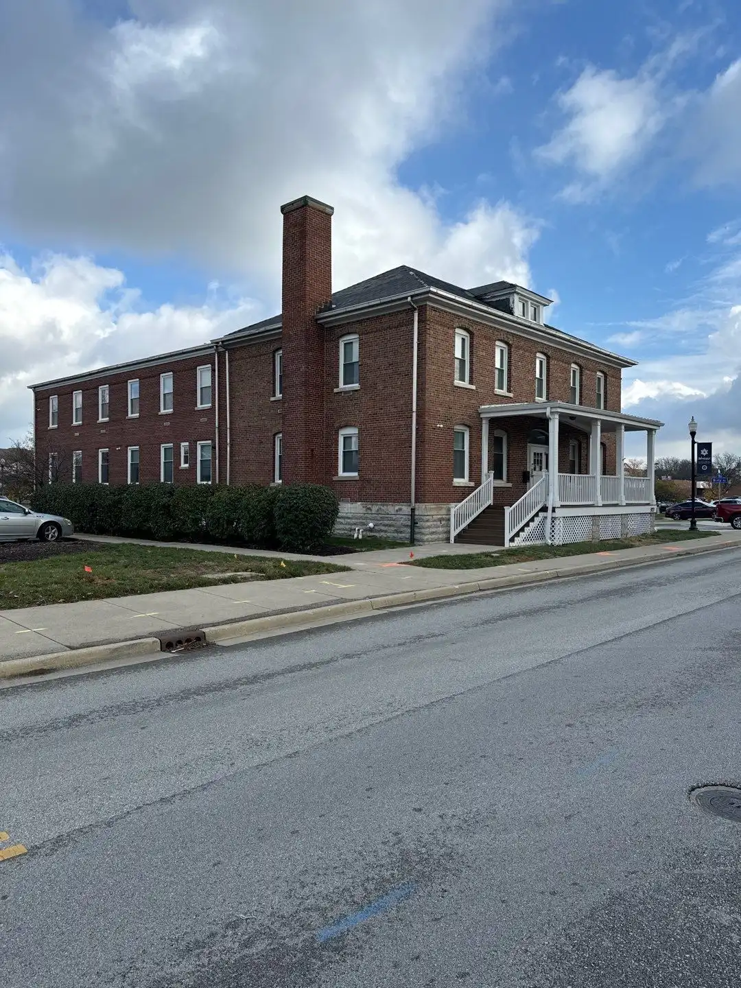 Choosing the Best Flat Roof System for Your Building in Jeffersonville, IN